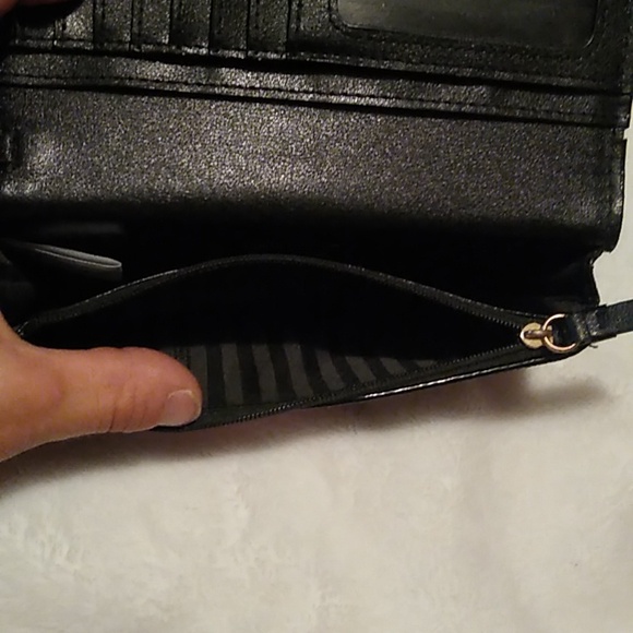 Victoria Secret Wristlet Wallet Pink Floral - Picture 4 of 10